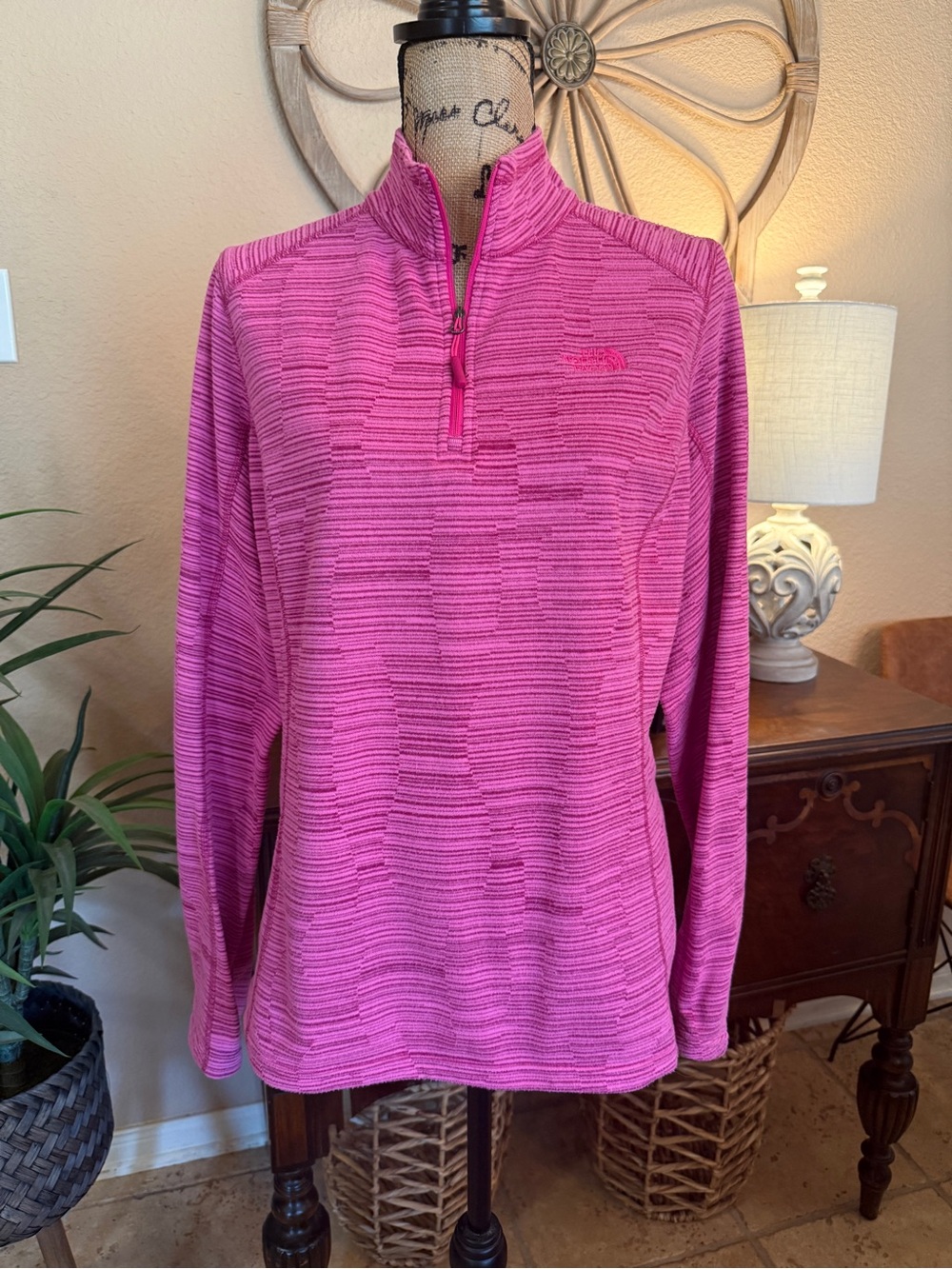 The North Face Women's Pink Textured Quarter-Zip Pullover - Picture 14 of 14